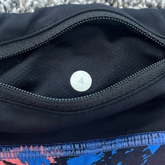 Lululemon Speed Short 3” Paint Storm Harbor Blue multi/Black - Picture 4 of 4